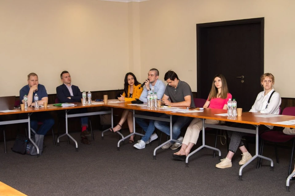 Круглий стіл Можливості для вашого бізнесу. Успішні кейс.  и та історії у Дніпрі. Авторка фото: Ав