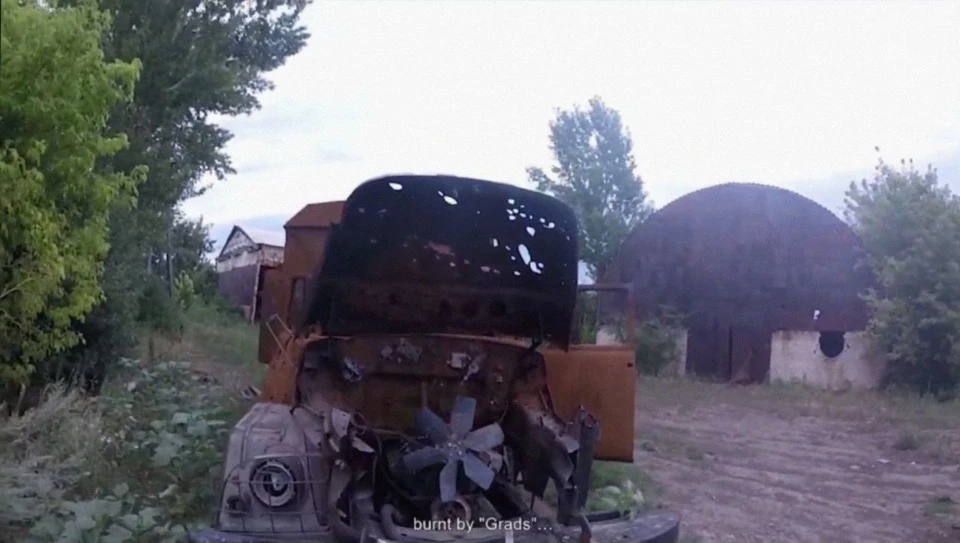 Кадри з фільму