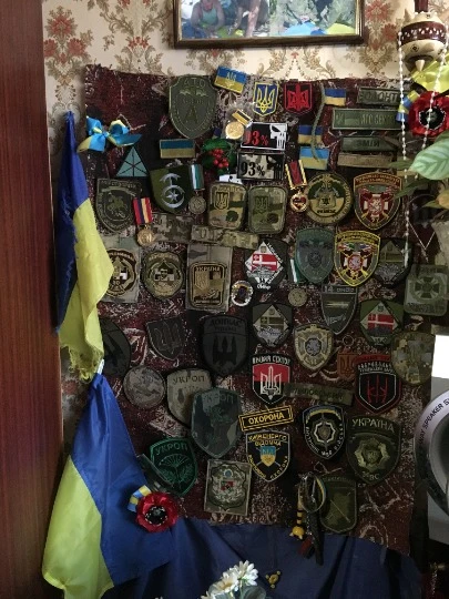 Шеврони з квартири Ольги