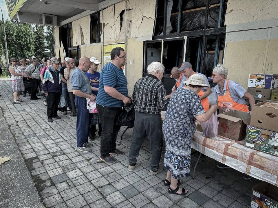 Черги за їжею в центрі тимчасово окупованого Рубіжного