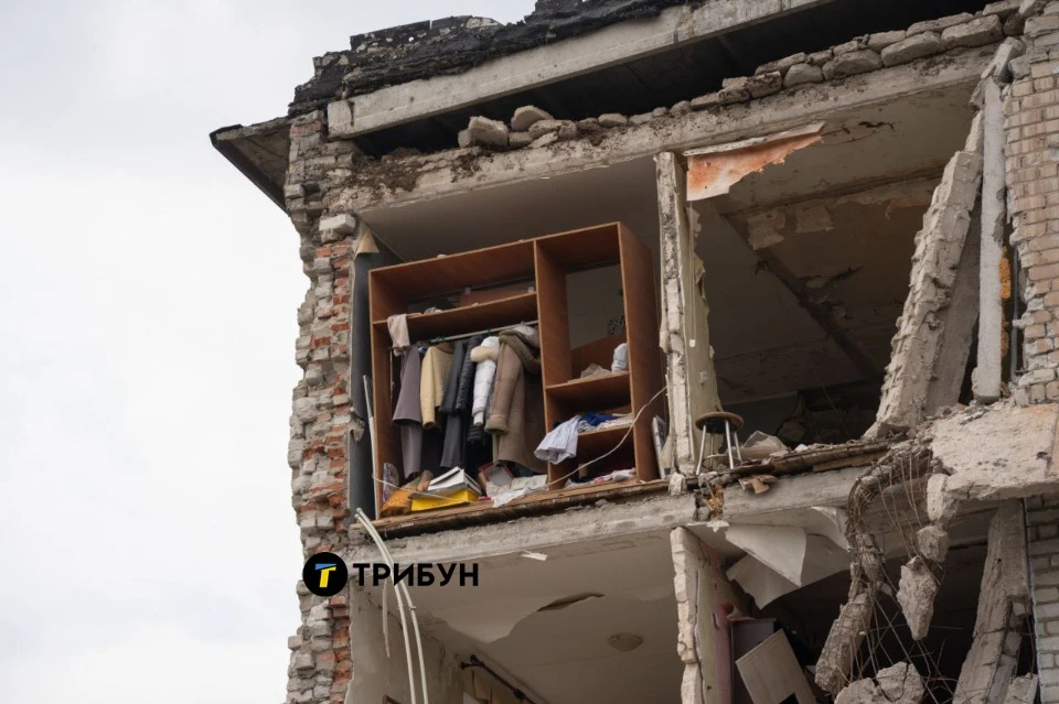 Зруйнований будинок в Соледарі