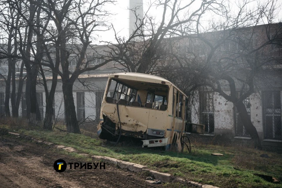 Спалений автобус в Соледарі