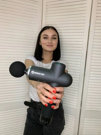 перкусійний пістолет для масажу