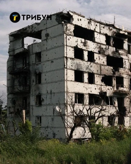 Спалений будинок в Бахмуті