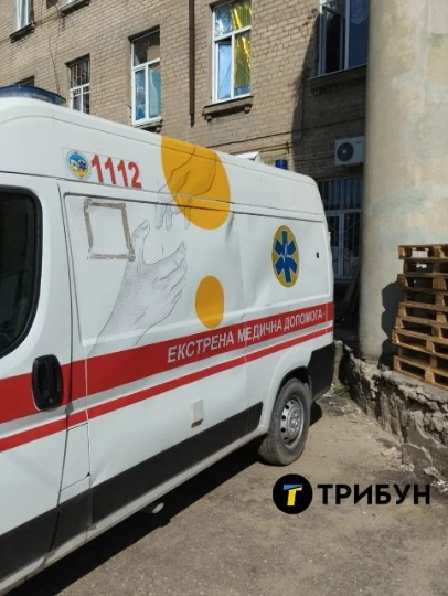 Машина швидкої допомоги в тимчасово окупованому Лисичанську