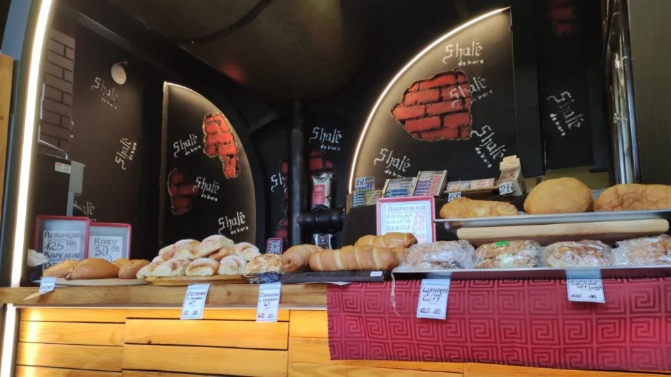Асортимент продукції в закладі харчування Шале, що продовжує роботу в тимчасово окупованому Сєвєро