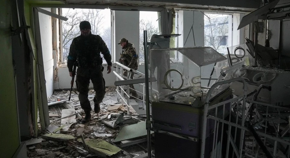 Міська лікарня Маріуполя 3, Фото: Євген Малолєтка