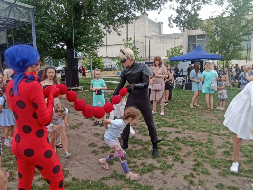 Дети на празднике Фото: Трибун