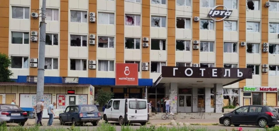 Віджатий супермаркет АТБ в Сєвєродонецьку по Гвардійському проспекту