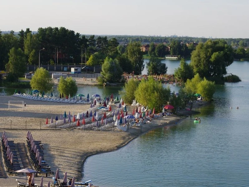 голубое озеро