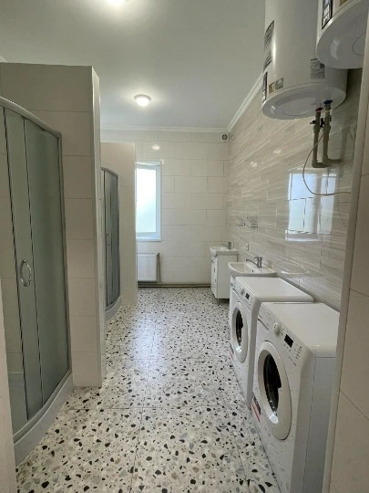 Душ в шелтері для ВПО