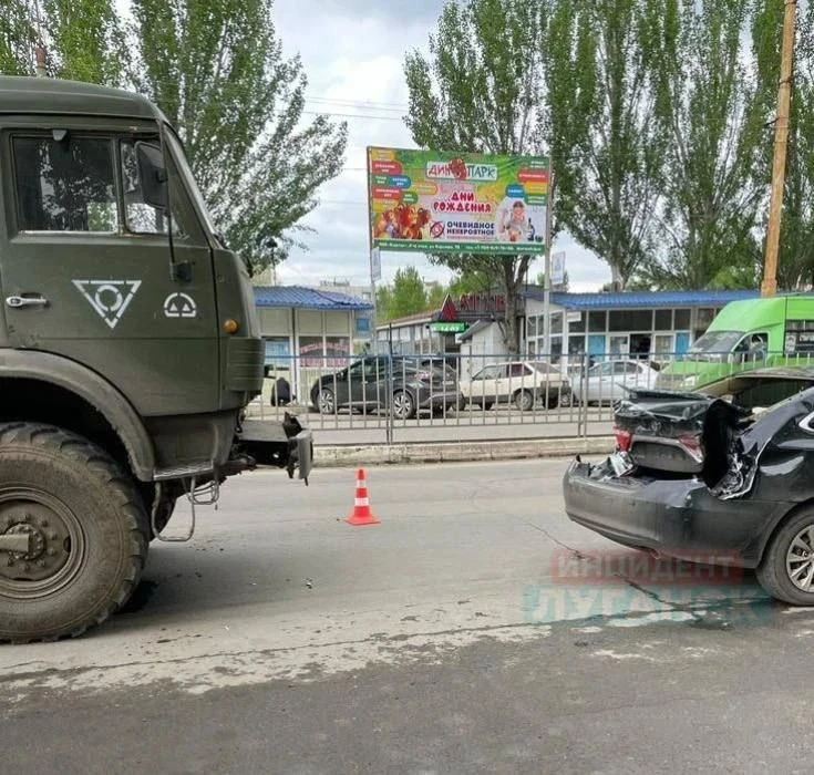 ДТП в Луганську за участю російської військової техніки