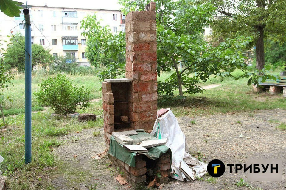 Піч для приготування їжі в окупованому Лисичанську