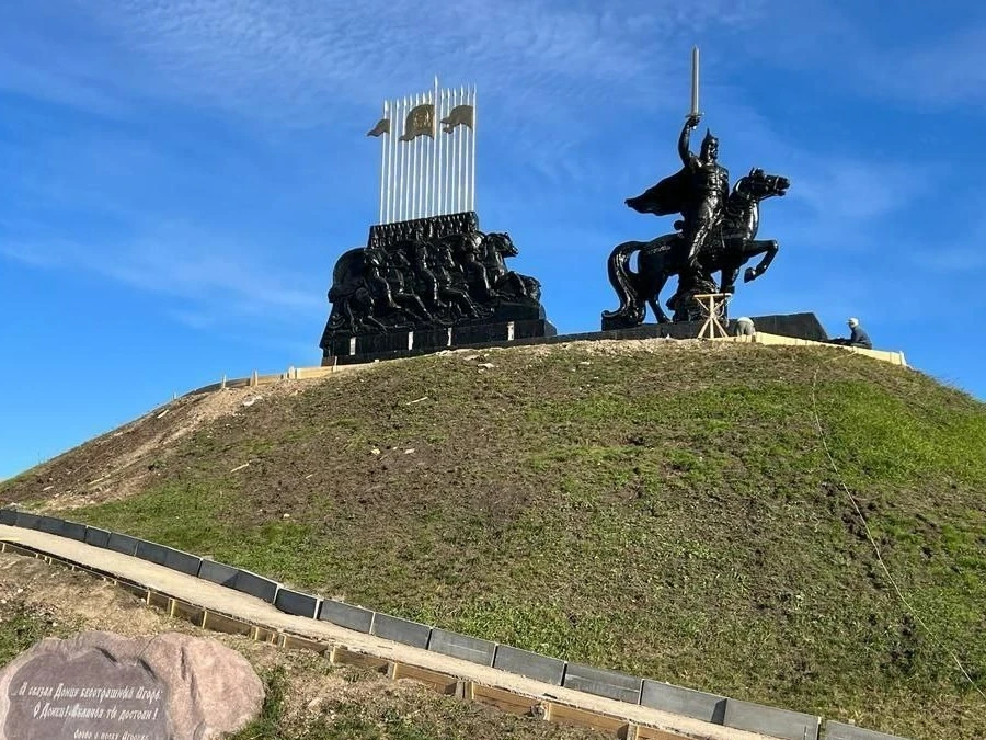 Памятник Князю Игорю в Станице Луганской, 2023 год