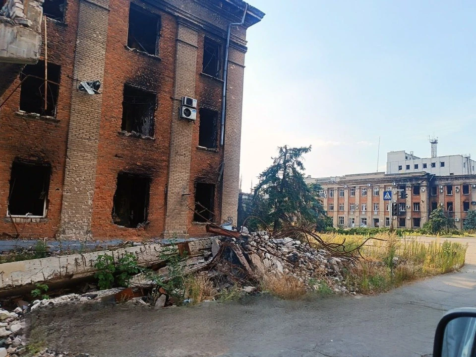 Будинок біля АЗОТУ