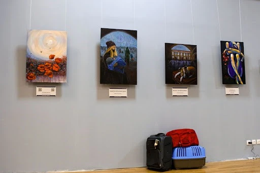 Картини Сергія Ткаченко в зоні Не загубитись в теперішньому