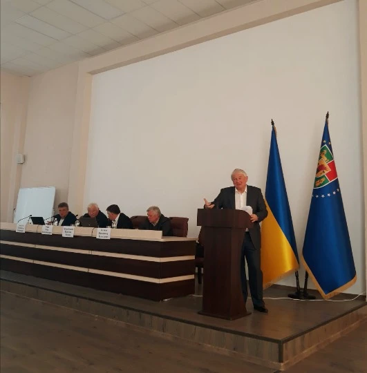 Микола Овчаренко