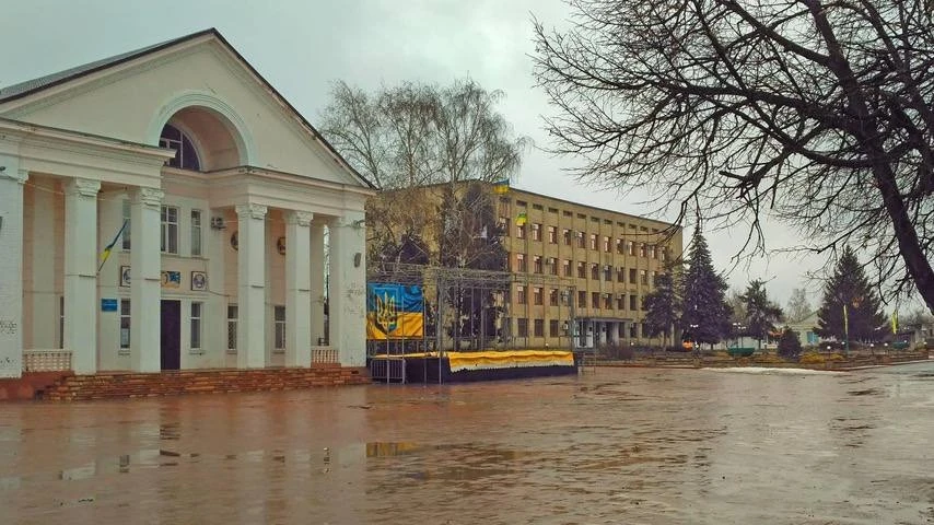 Площа у Старобільську. Фото: з архіву Яни Літвінової