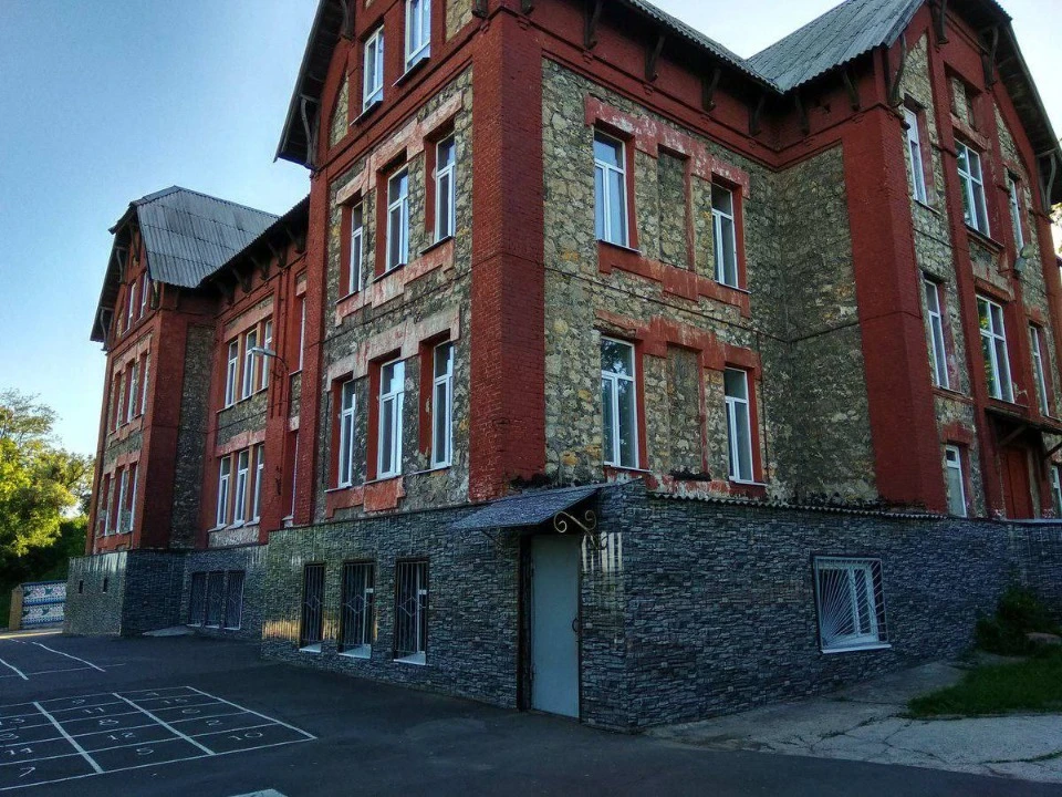 Лисичанська багатопрофільна гімназія