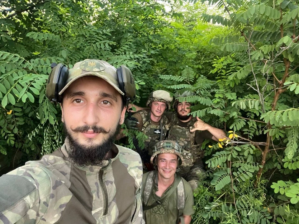 Рубіжанин Артур Обоянський з побратимами