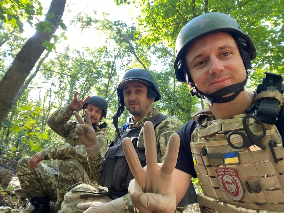 Віталій Сергієнко з побратимами