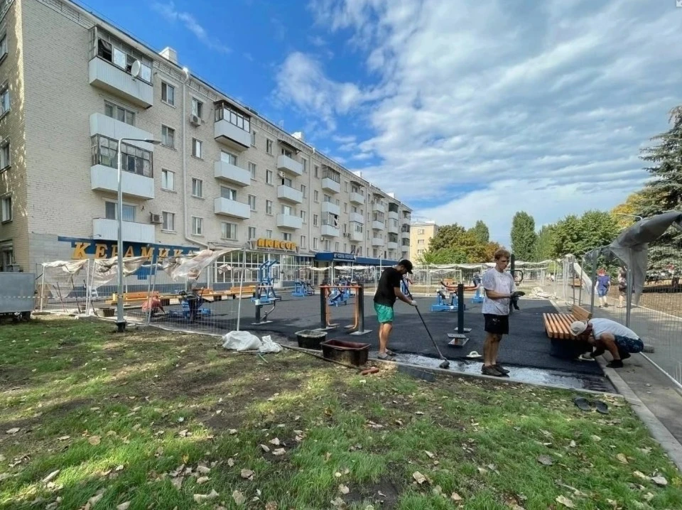 Буревісник, Луганськ