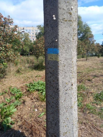 Акція українських активістів руху Жовта стрічка: листівка з написом