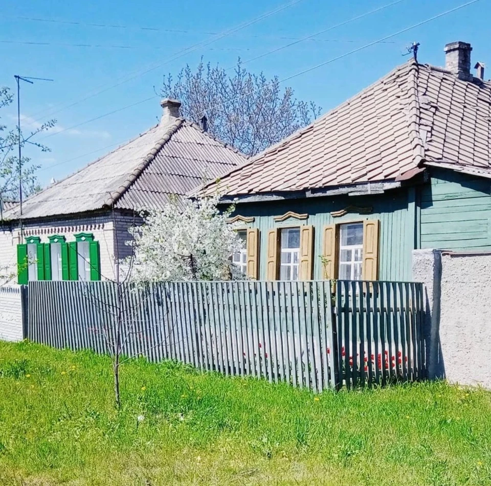 Чотирискатна хата у Лисичанську. Джерело: Аріф Багіров