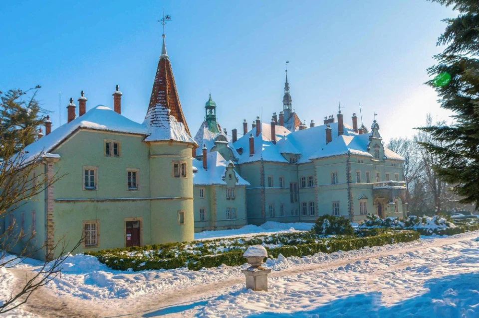 Замок Шенборнів