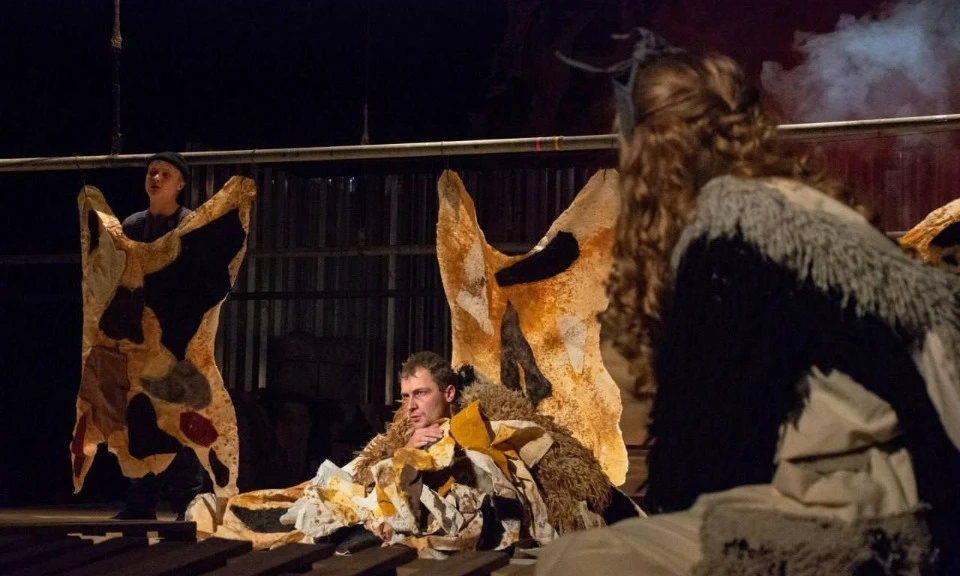 Луганський театр