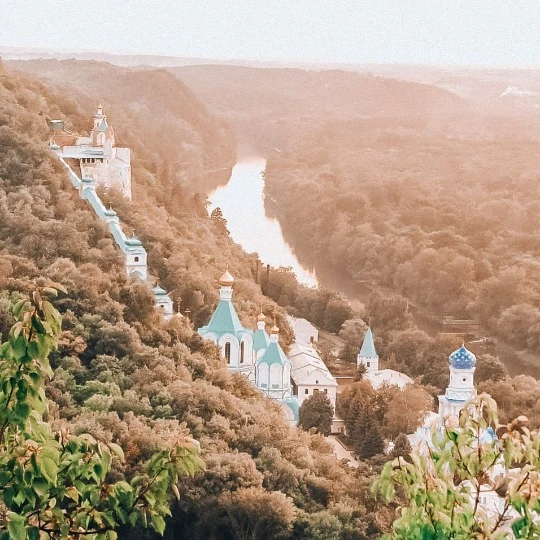 Sviatohirskaya Lavra/Natalia Mykhalchenko