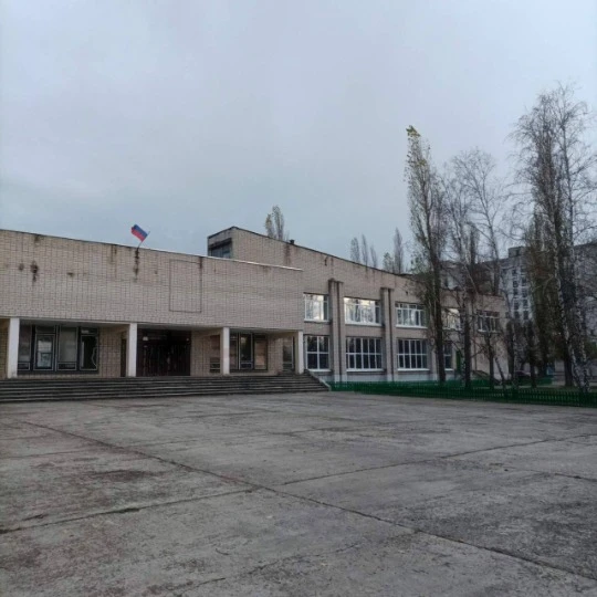 На фото: Рубіжанська дитяча музична школа, район ринку, 7 школа, площа Володимирська з відомою білою