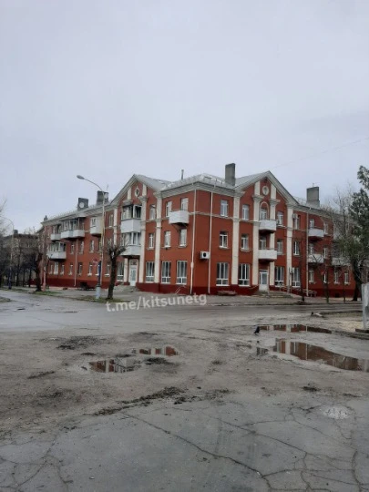 бул. Дружби Народів 43, 45