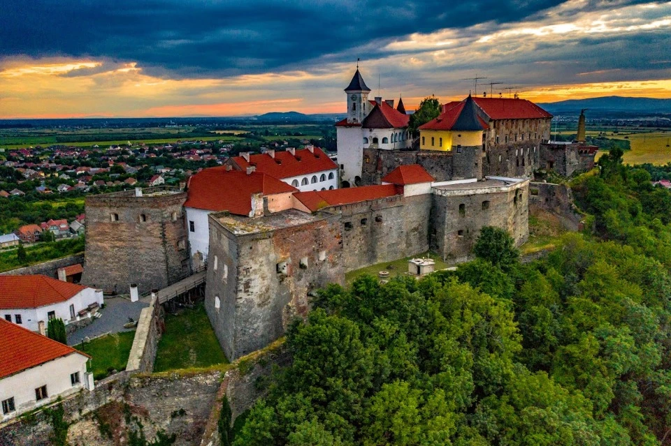 Замок Паланок