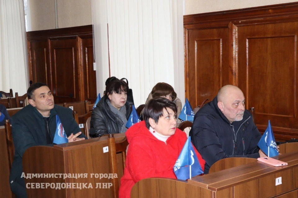 Засідання колаборантів у окупованому Сєвєродонецьку