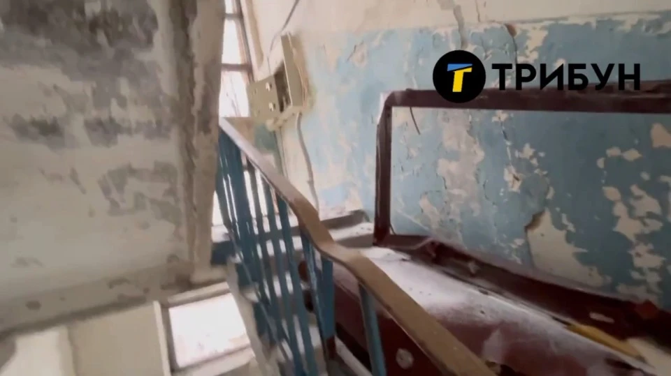 Аварійний будинок у Тошківці, в якому живуть люди