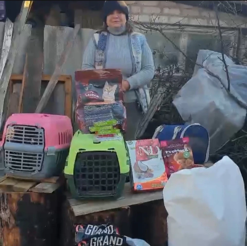 A woman who lives with an occupied Syrotyne without heating and electricity