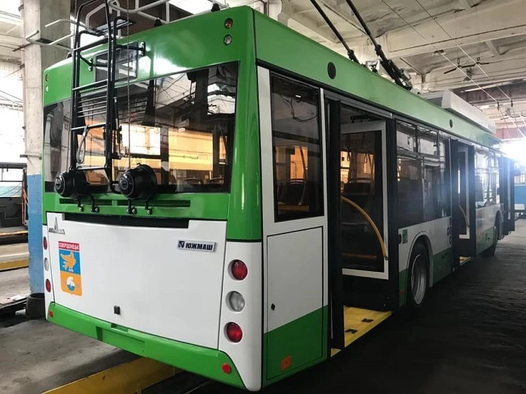 троллейбус