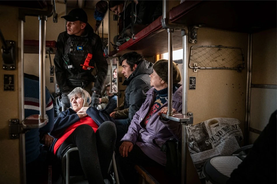 Евакуація з Донеччини