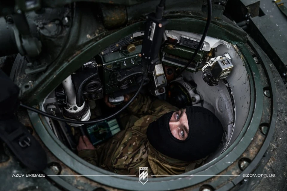 танки азову в лісах кремінної