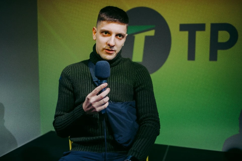 Артем Східний