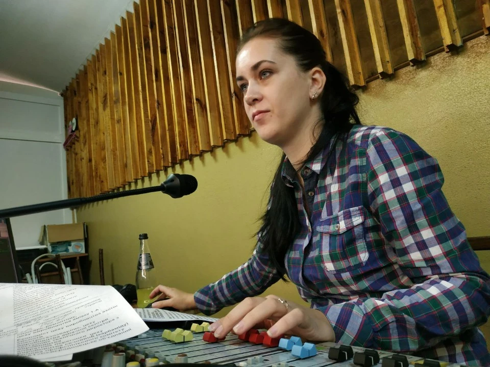 Аліна під час роботи в ПК Хіміків