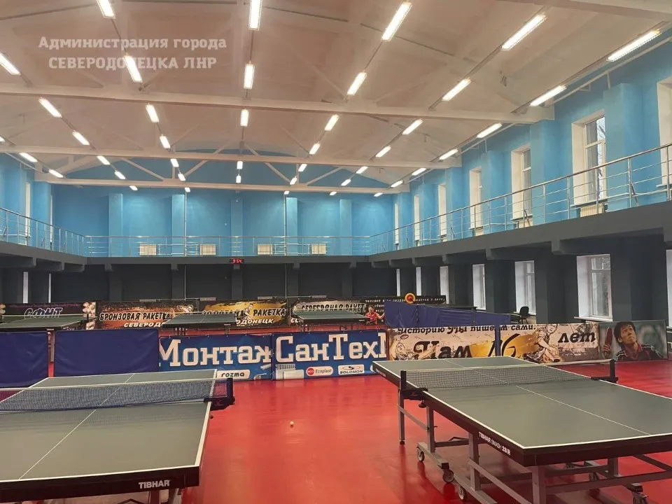 Фото з окупаційних ресурсів, приміщення КДЮСШ1