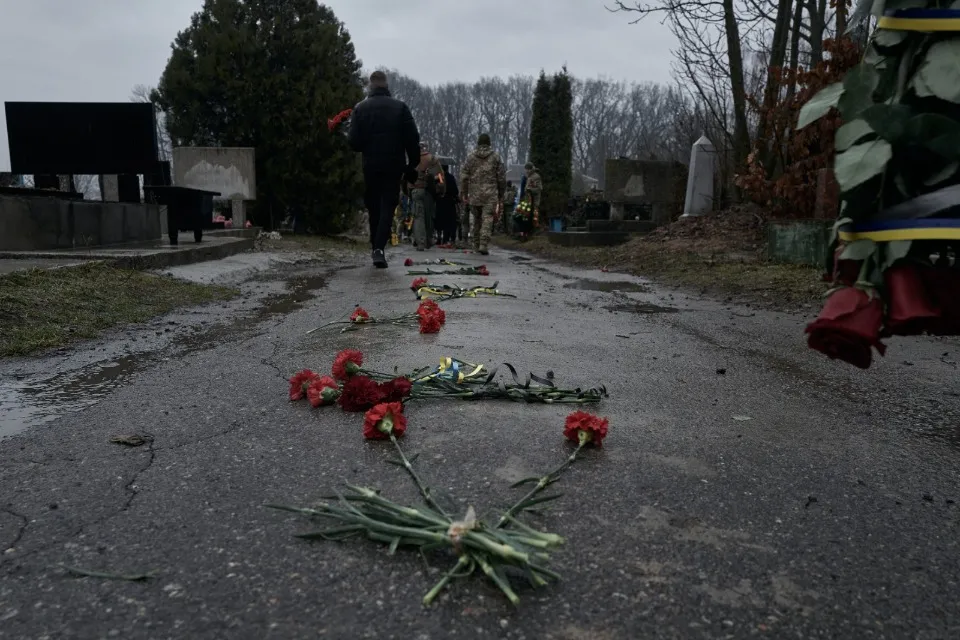 Похорони пілота з Луганщини Владислава Рикова