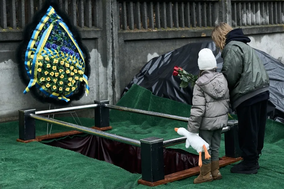 Похорони пілота з Луганщини Владислава Рикова