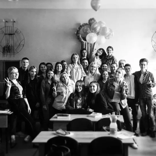 Ганна Саган зі студентами Сєвєродонецького коледжу культури і мистецтв імені Сергія Прокофʼєва