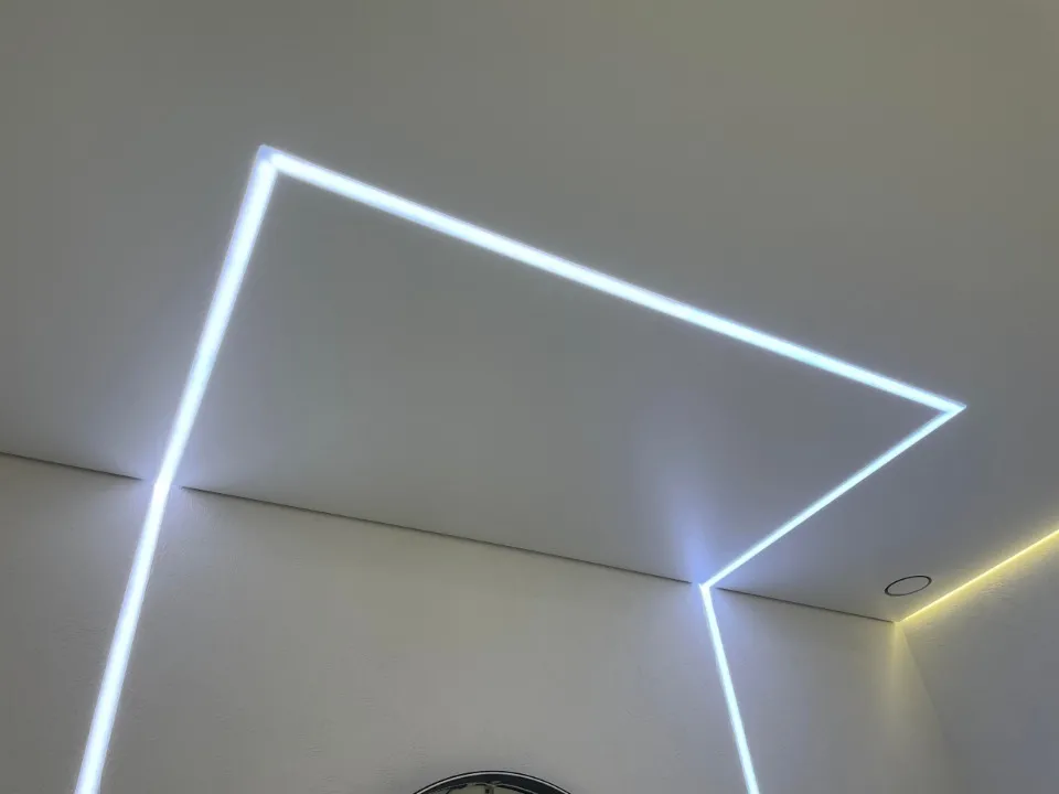 натяжні стелі