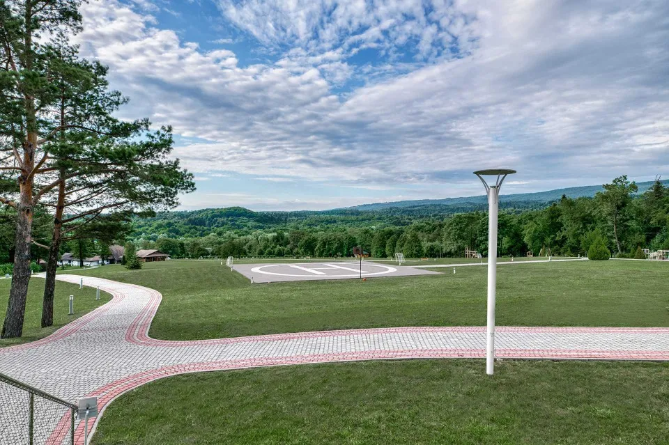 вертолітна площадка