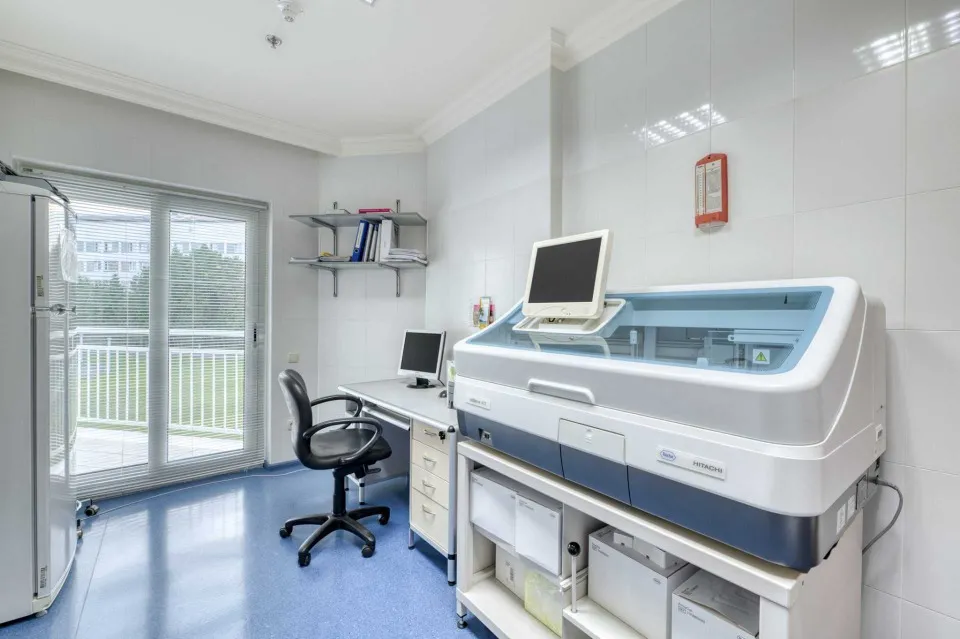 діагностичне обладнання