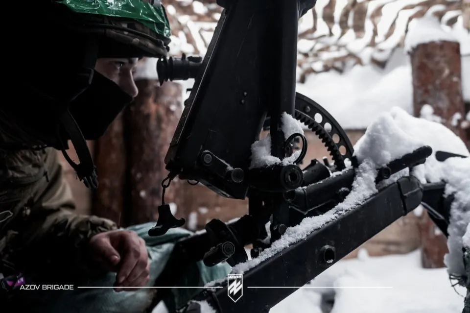 АЗОВ на позиціях у лісах Кремінної